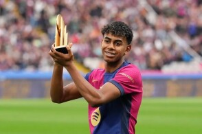 米体：联赛14轮不胜，佛罗伦萨多名球员及其家人遭死亡威胁