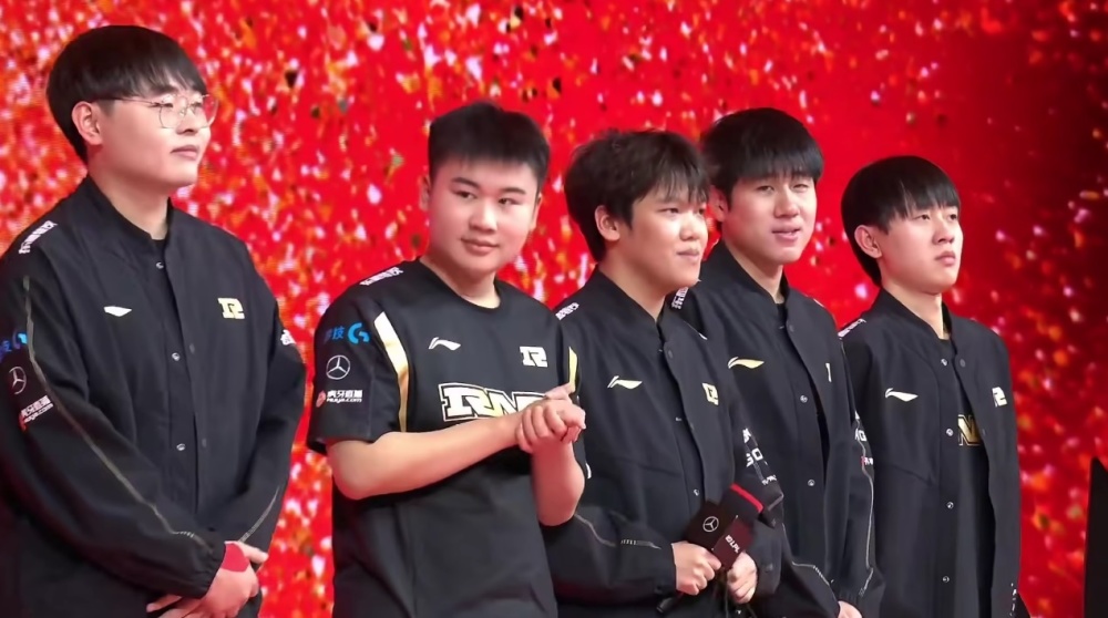 随着中东资 随着中东资